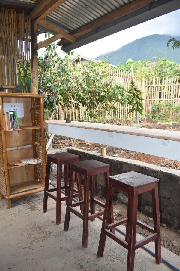 Mama'S Homestay Ruteng Exterior photo